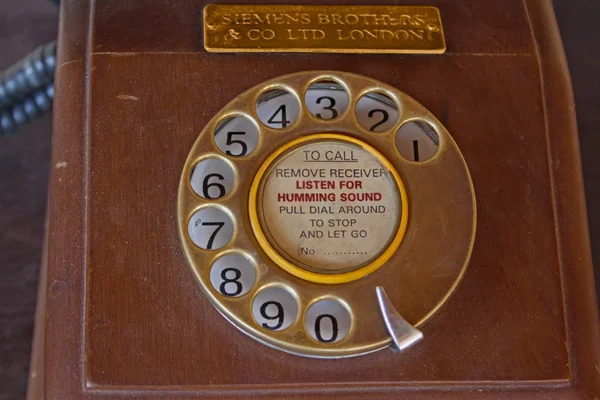 Klasický Starožitný Dřevěný Telefon — Stock fotografie