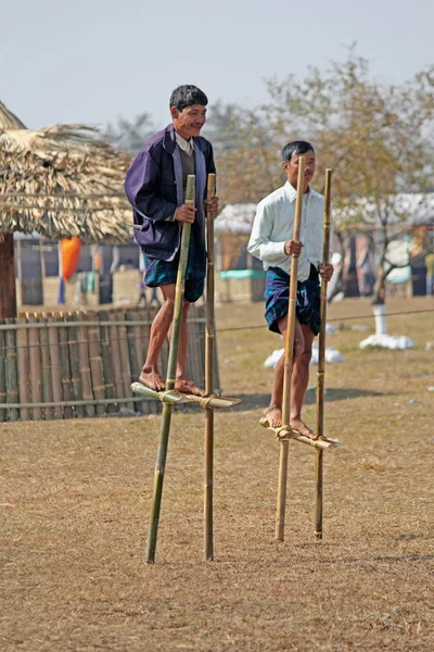 Plemiona Gra Bambusa Palach Namdapha Eco Cultural Festival Miao Arunachal — Zdjęcie stockowe