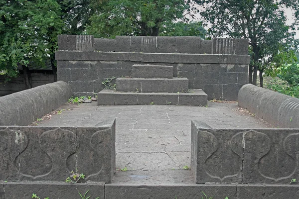 Structure at Bara Mota chi Vihir, Historic well at Limb Village, — Stock Photo, Image