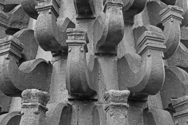 Someshwar Tapınağı'nın Deepstambh (ışık sütunu)