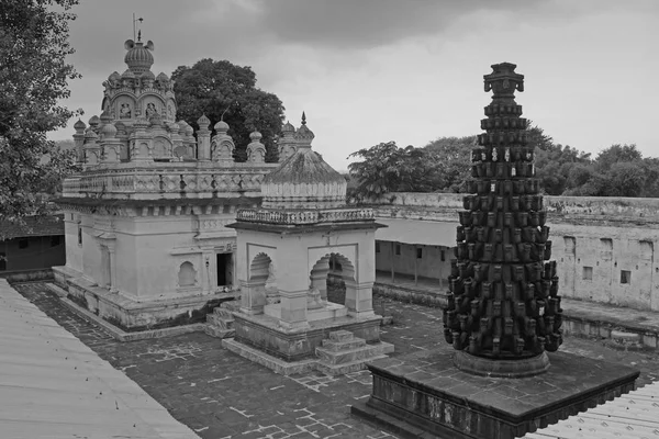 Храм сомбанешвар — стокове фото