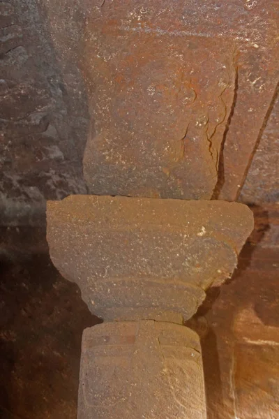 潘哈勒卡吉洞穴, 著名的岩石切割洞穴是1000年前 — 图库照片