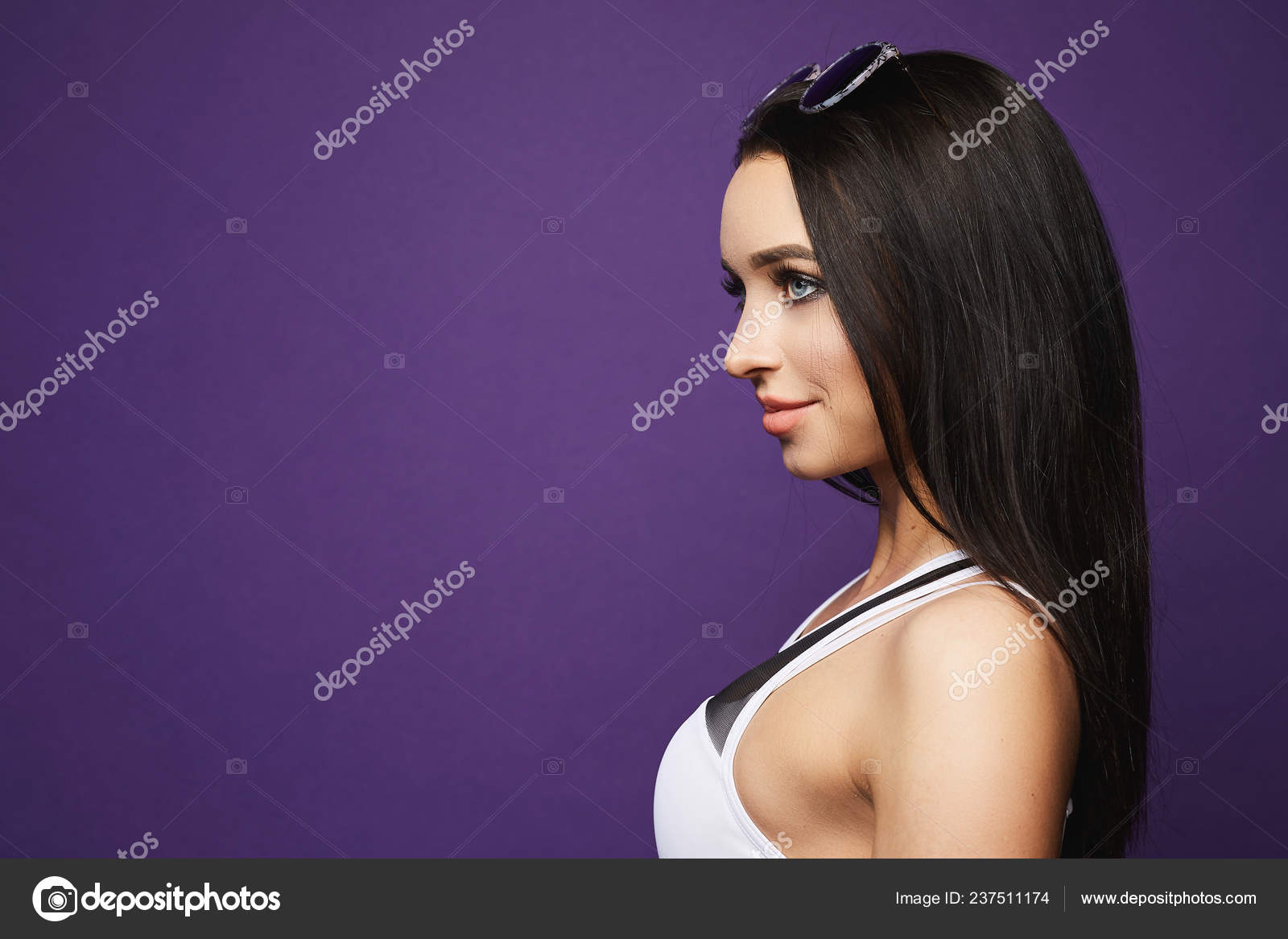 Photoset Of A Nude Slender Young Girl