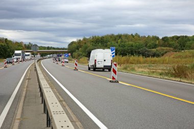 Otobanda trafik yavaş