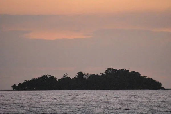 Petite Île Dans Mer Vue Crépuscule — Photo