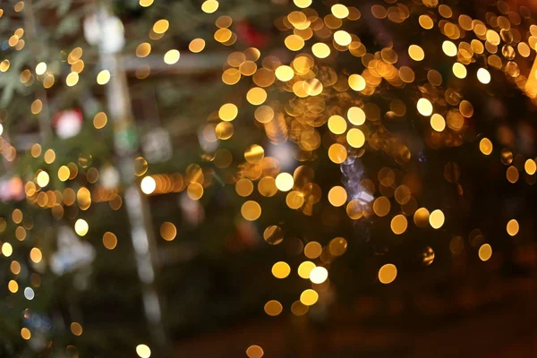 Set Van Gele Lichten Van Een Slinger Tegen Achtergrond Van — Stockfoto