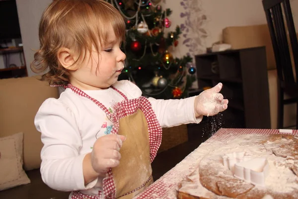 Kinder Schürze Backen Der Küche Lebkuchen — Stockfoto
