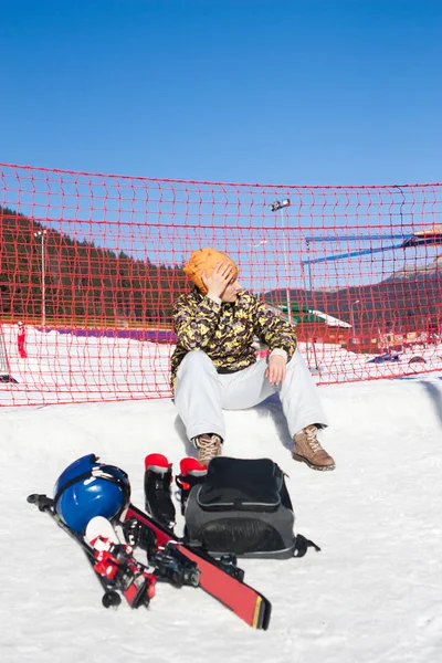 Woman fun activity ski resort winter outfit — Stock Photo, Image