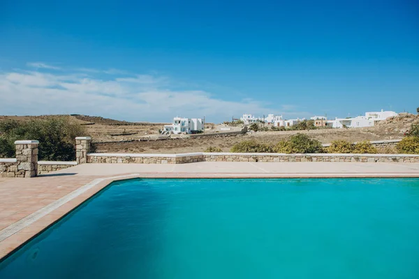 Blauer Pool Chic Mit Blick Auf Die Berge Und Den — Stockfoto