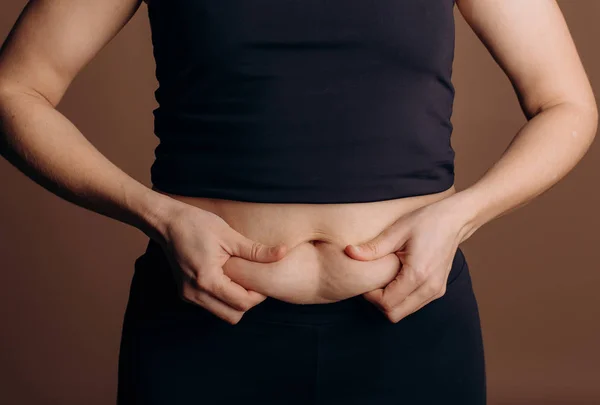 Frau Fitness Fett schlaff Bauch Schlankheitskur Körper — Stockfoto