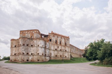 eski tarihi kale taş sur Ortaçağ