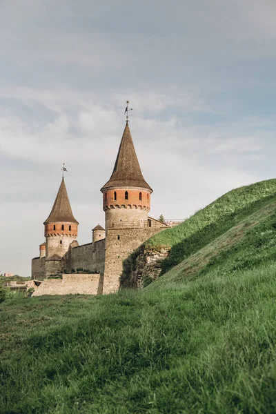 eski tarihi kale taş sur Ortaçağ