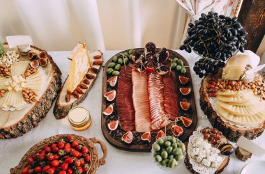 peynir meyve aperatifler büfe masa eko ahşap bardak