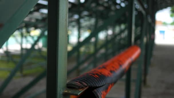 Glider Upp Över Undersidan Gymnasiet Läktaren Stadion — Stockvideo