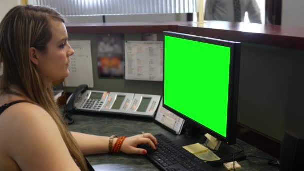 Woman Types Green Screen Computer Monitor Office Lobby — Stock Video