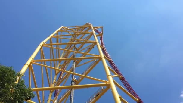 Sandusky Circa Junio 2018 Emoción Superior Dragster Parque Atracciones Cedar — Vídeo de stock