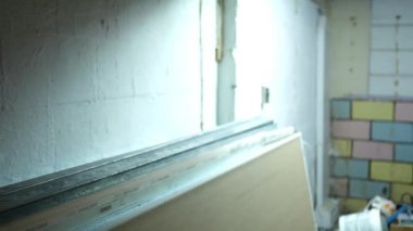 Kamera tava aşağı Bodrum yakınındaki küf dayanıklı alçıpan site çalışması