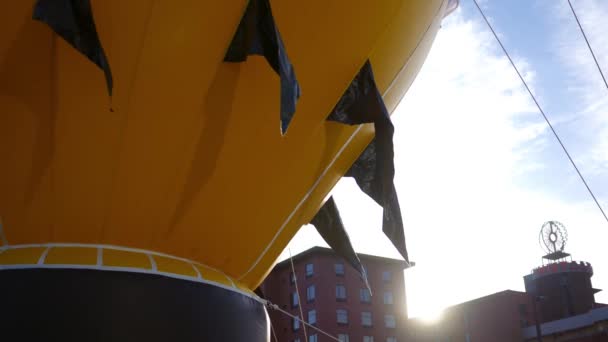 お祝いのためピッツバーグ大水増し気球飛行船 — ストック動画