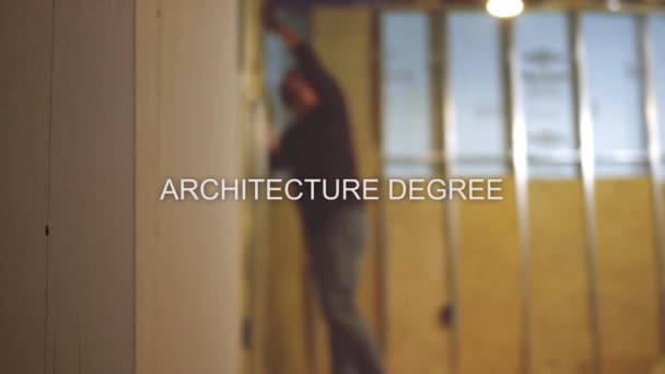 Defokussierte Fertigstellung Keller Auftragnehmer Textserie Architektur Studium — Stockvideo