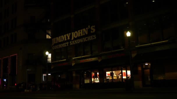 Питтсбург Пенсильвания Ноября 2018 Года Магазин Джимми Джонса Ночью — стоковое видео