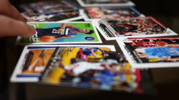 Pittsburgh Diciembre 2018 Mirando Través Una Colección Tarjetas Baloncesto Nba — Vídeos de Stock