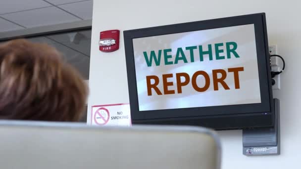 Nachrichtensendung Krankenhausserien Wetterbericht — Stockvideo