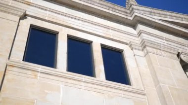 Banka Windows bir banka binasının ikinci hikayesi