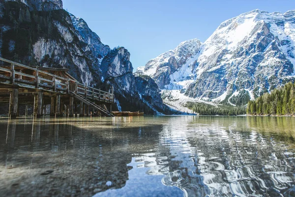 İtalya 'da panoramik manzara lago di braies