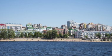 Samara, Rusya Volga Nehri setin. Panoramik şehir. Bir güneşli yaz gününde. 28 Haziran 2018