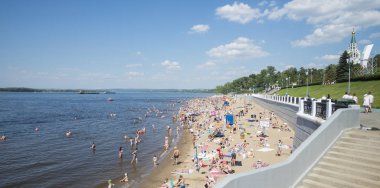 Samara, Rusya Volga Nehri set of panoramik görünümü. Bir güneşli yaz gününde. 30 Haziran 2018