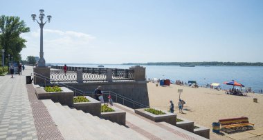 Samara, Rusya Volga Nehri set of panoramik görünümü. Bir güneşli yaz gününde. 30 Haziran 2018