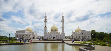 Bolgar Rusya Tataristan Cumhuriyeti içinde Müslüman beyaz Camii. Yaz günü. 7 Temmuz 2018
