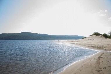 Samara bölgesi, Rusya Zhiguli dağlarda görünümünü. Bulutlu günde, 10 Ağustos 2018