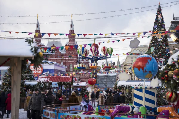 Christmas fair in Moscow on red square in Russia. Day 15 January 2019 — Zdjęcie stockowe