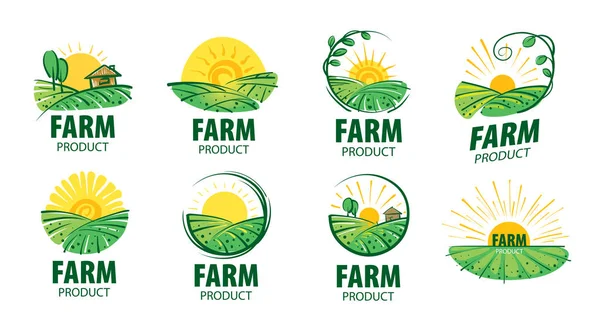 Logo con la imagen del campo para las granjas. Ilustración vectorial — Vector de stock