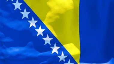 Bosna-Hersek 'in ulusal bayrağı rüzgarda dalgalanıyor