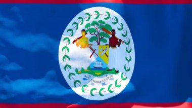 Belize 'nin ulusal bayrağı rüzgarda dalgalanıyor.