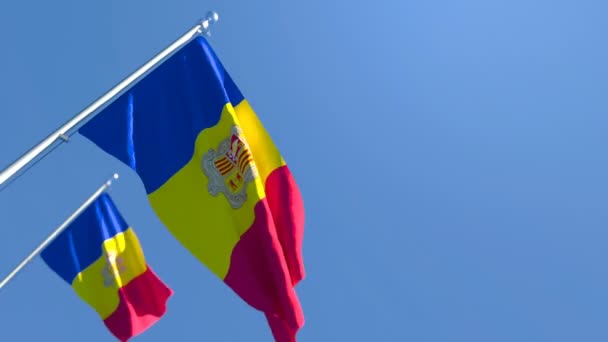 La bandera nacional de Andorra ondea en el viento contra un cielo azul — Vídeo de stock