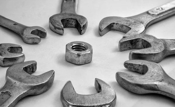 Anahtarları ve cıvata somun