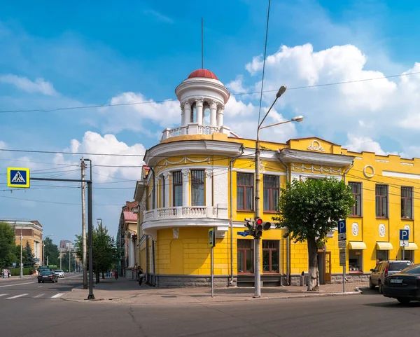 Krasnoyarsk Rusia Julio 2018 Casa Los Oficiales Centro Histórico Ciudad —  Fotos de Stock