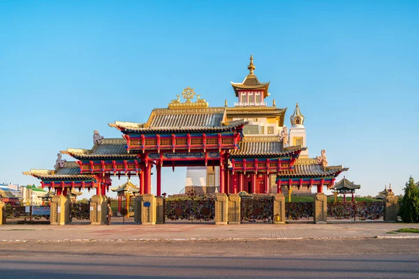 Elista Oroszország 2017 Szeptember Bejárati Kapu Buddhista Templom Golden Abode — Stock Fotó