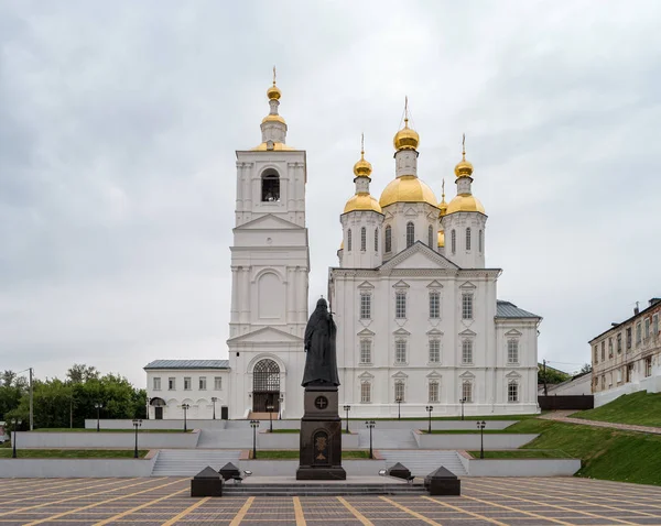 Arzamas Rusia Agosto 2017 Monumento Patriarca Sergio Frente Iglesia Anunciación —  Fotos de Stock
