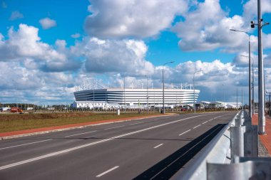 Kaliningrad, Rusya - 25 Eylül 2018: Oktyabrsky Adası'ndaki Baltika Arena manzarası. 2018 Fifa Dünya Kupası için Kaliningrad Stadyumu.