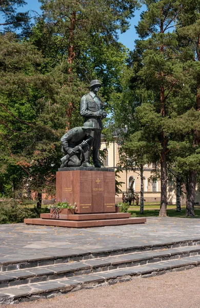 Hamina Φινλανδία Ιουνίου 2019 Μνημείο Των Φινλανδών Αξιωματικών Αφιερωμένο Στους — Φωτογραφία Αρχείου