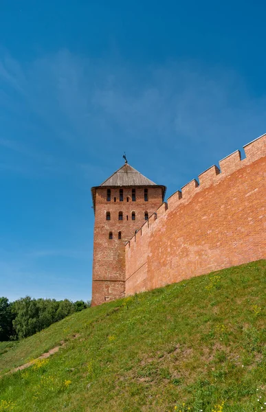 Kremlin Muur Veliky Novgorod Uitzicht Torens Van Het Paleis Een — Stockfoto