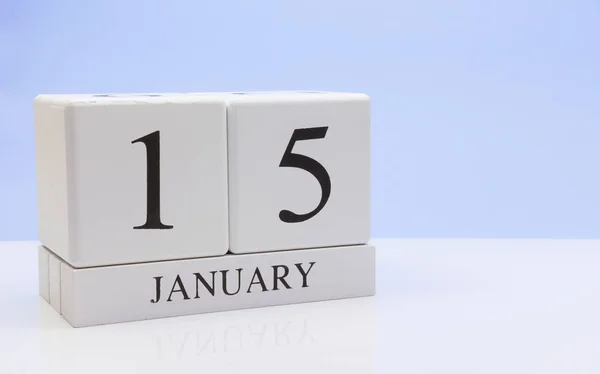 January 15St Day Month Daily Calendar White Table Reflection Light — Stock Photo, Image