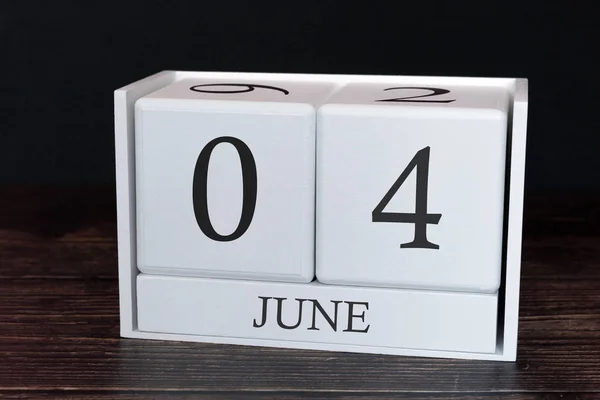 Business calendar for June, 4th day of the month. Planner organizer date or events schedule concept. — Stock Photo, Image