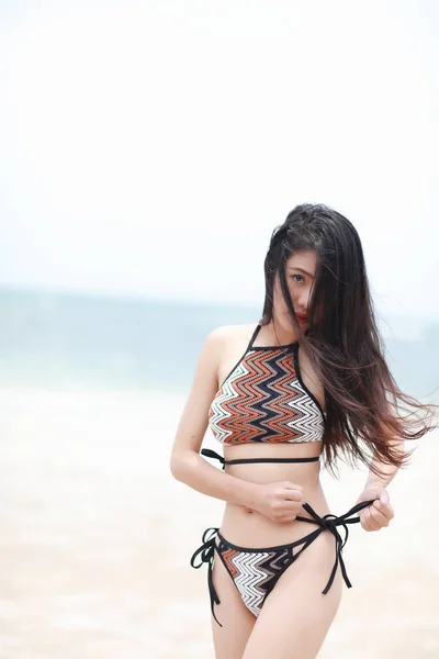 Portrait Pretty Beautiful Sport Fashion Woman Bikini Posing Summer Sea — Stok Foto