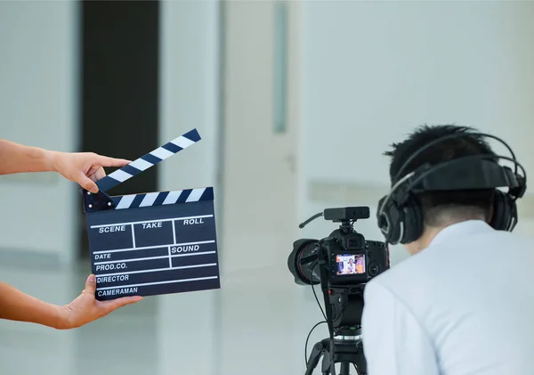 Man Hands Holding Movie Clapper Film Director Concept Camera Show — Stock Photo, Image