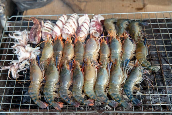 Langostinos Camarones Parrilla Estufa Carbón Camarones Parrilla Barbacoa Mariscos Estufa — Foto de Stock